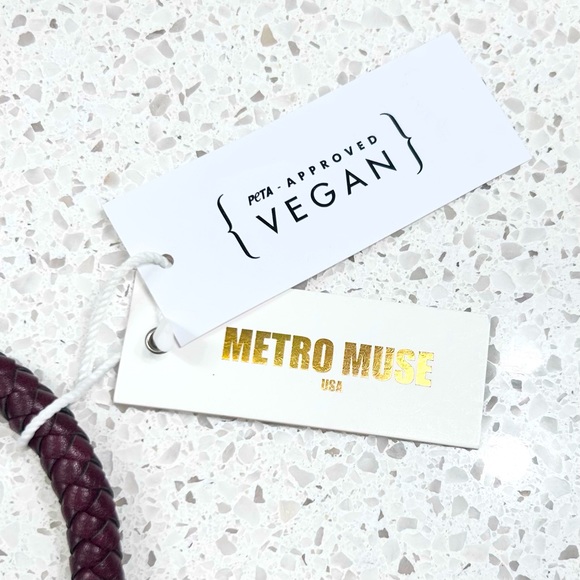 NWTO Metro Muse Burgundy Vegan Leather Clutch - Picture 7 of 7